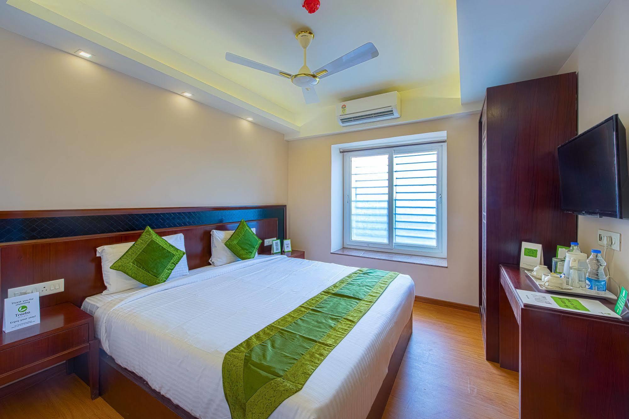 Treebo Vedanta Hotel Calcutta Eksteriør billede