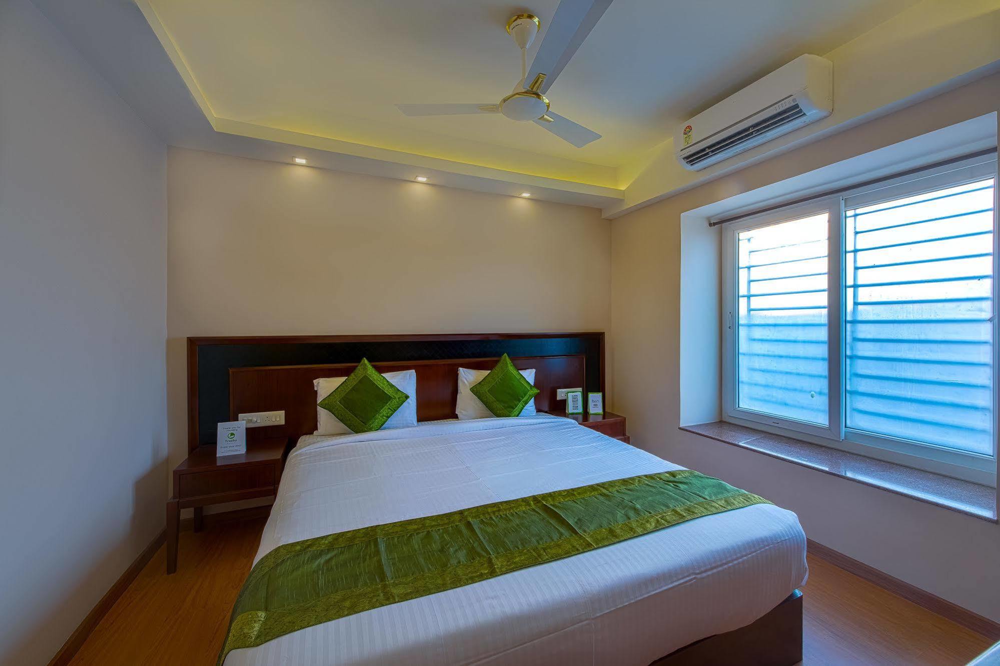 Treebo Vedanta Hotel Calcutta Eksteriør billede