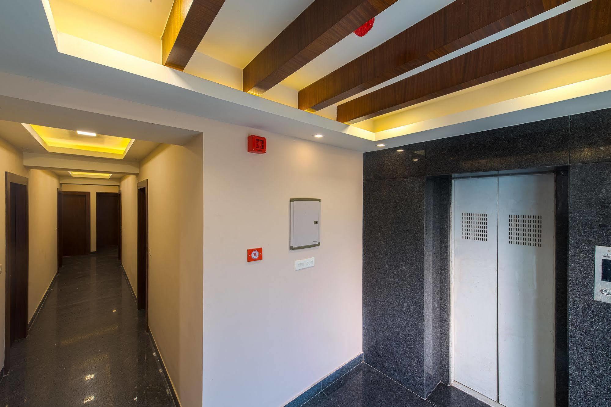 Treebo Vedanta Hotel Calcutta Eksteriør billede